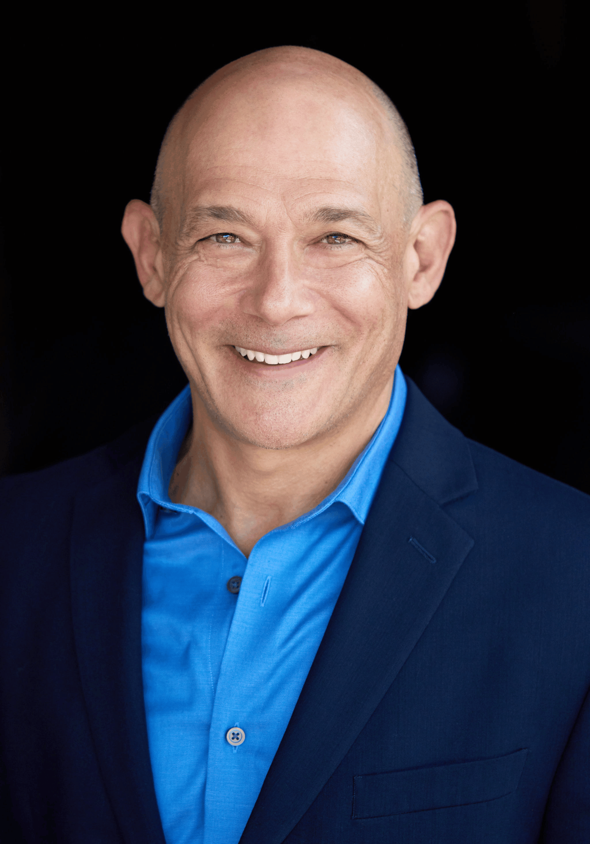 MarcSchwartz Marc Schwartz Headshot in blue shirt and black suit