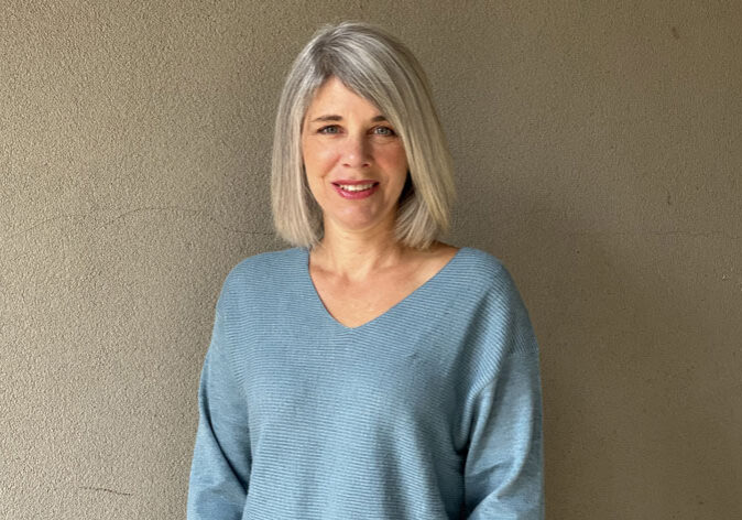 Tamara-Schwartz-Headshot-(wide-shot)